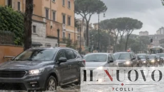 Roma sott’acqua dopo il nubifragio: automobilisti intrappolati, strade allagate e oltre 120 interventi dei Vigili de Fuoco