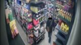 Roma, rapina a mano armata al supermercato Tigre a piazza Bologna: dipendente legato mani e piedi