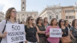 Scuole di Roma, educatrici sotto al Campidoglio il 4 settembre contro Gualtieri: “Servono 500 assunzioni, stop precariato”