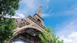 Tour Eiffel, donne messe da parte: e se fosse successo al Colosseo? La sinistra di Roma cosa avrebbe detto