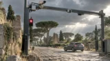 Roma, ZTL dell’Appia Antica, scatta la nuova regola: ingresso e uscita obbligati dallo stesso varco