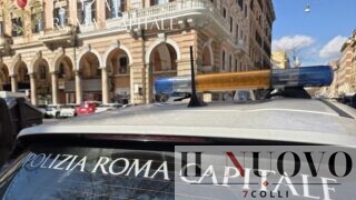 Roma, finisce in mezzo alla lite di due uomini e viene aggredito a piazza Vittorio: 31enne ferito al volto