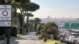 ZTL Appia Antica, la Giunta Gualtieri celebra il -21% di auto dopo due weekend: ma dove è finito tutto quel traffico?
