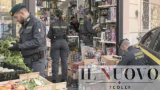 Roma, blitz sui minimarket di Ostia e Borgata Finocchio: sequestrati oltre 403mila prodotti, fuochi pericolosi e cibo ammuffito