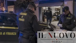 Roma, 30 chili di cocaina nascosti in un garage di Tor Lupara: maxi sequestro da 6,8 milioni di €