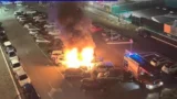 Roma, 8 auto in fiamme davanti all’ospedale militare del Celio: indaga la Polizia