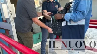 Roma, metal detector per controllare gli studenti all’ingresso delle scuole: ecco dove (FOTO/VIDEO)