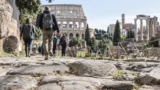 Roma da guardare sotto i piedi: dal Colosseo all’Isola Tiberina sulle tracce della città nascosta
