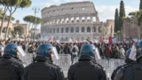 Roma blindata per i cortei di venerdì 30 ottobre: Colosseo e Termini sorvegliati speciali, timore per gli infiltrati violenti
