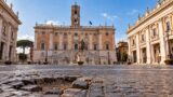 Roma, 13 milioni per staff e incarichi, ma per tappare le buche mancano i soldi: esposto alla Corte dei Conti di Santori (Lega)