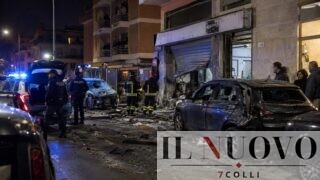 Roma, nuova bomba a Centocelle, esplode un autonoleggio, tre auto danneggiate. è il quinto attentato in una settimana