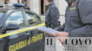 Roma, finta dirigente dell’Agenzia delle Entrate prometteva di cancellare le cartelle: scoperta dalla Finanza