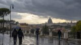 Roma e provincia, l’autunno bussa alla porta, temporali e temperature in calo tra 5 e 6 ottobre: cosa aspettarsi