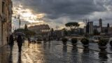 Meteo Roma e provincia, pioggia per venerdì 9 ottobre: cosa cambia sabato 10, tra schiarite e nuovi temporali