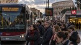 Roma, venerdì 30 ottobre sciopero di 24 ore: bus, tram e metro a rischio, ecco gli orari garantiti